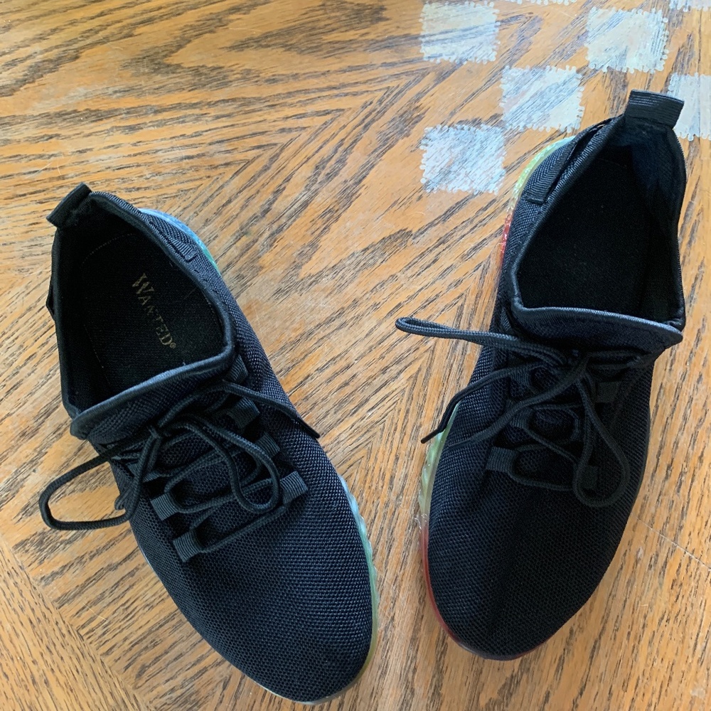 Wanted / Black with Rainbow Sole Runners